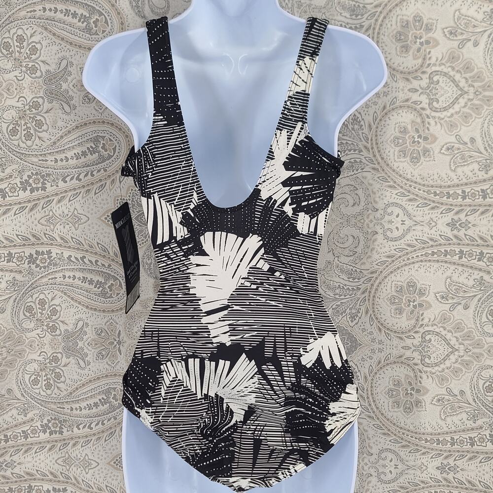 Miraclesuit It's A wrap in Moonlight Oasis Size 8 Beachy Vacation resort wear - Picture 5 of 12